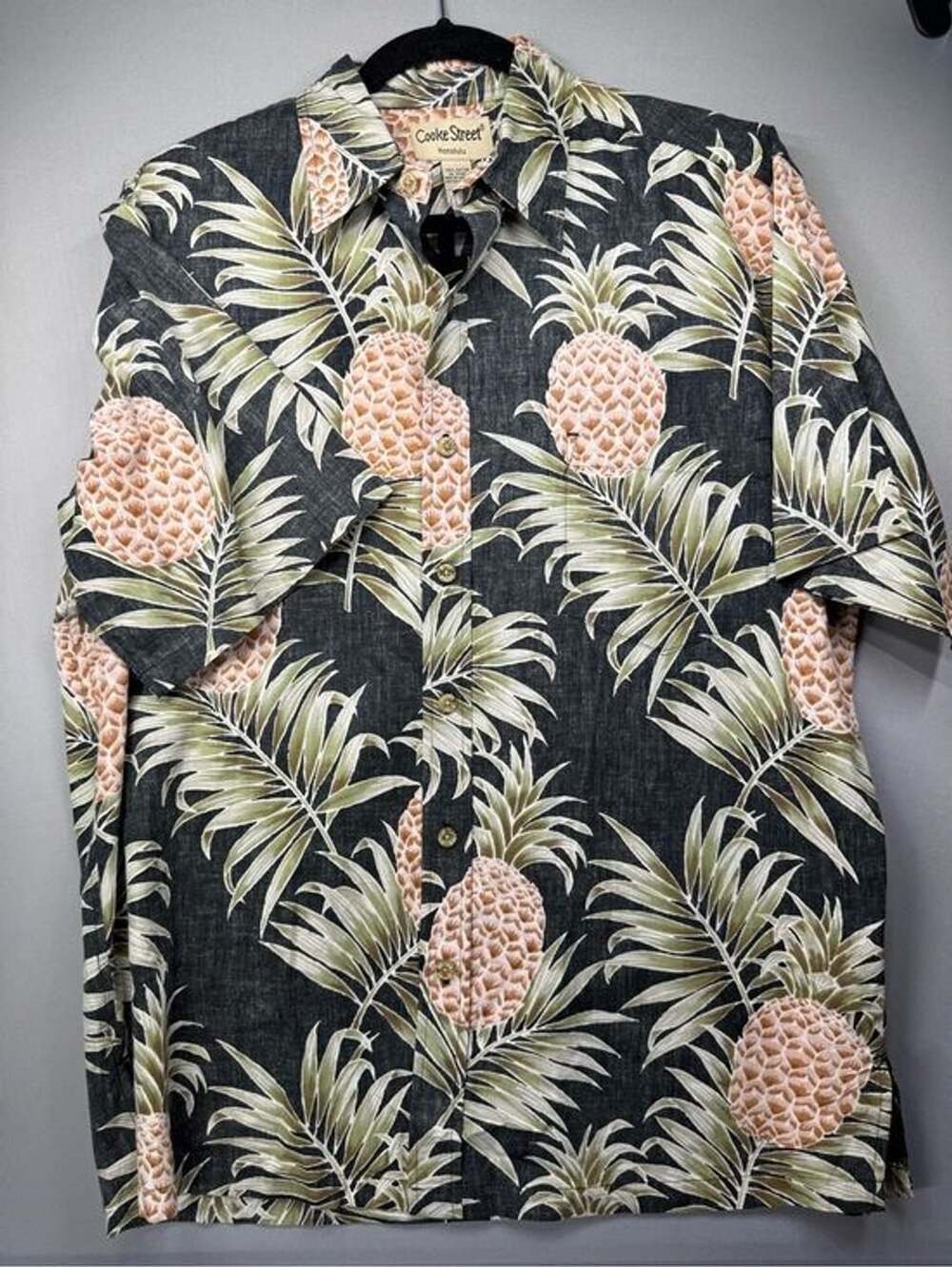 Cooke Street Honolulu Pineapple Hawaiian Aloha Men’s M 100% Cotton Button Down